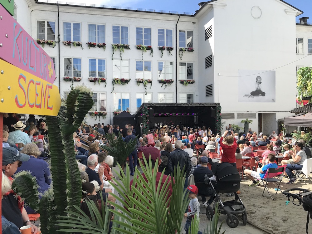 Innholdsrik BAKgårdssommer!