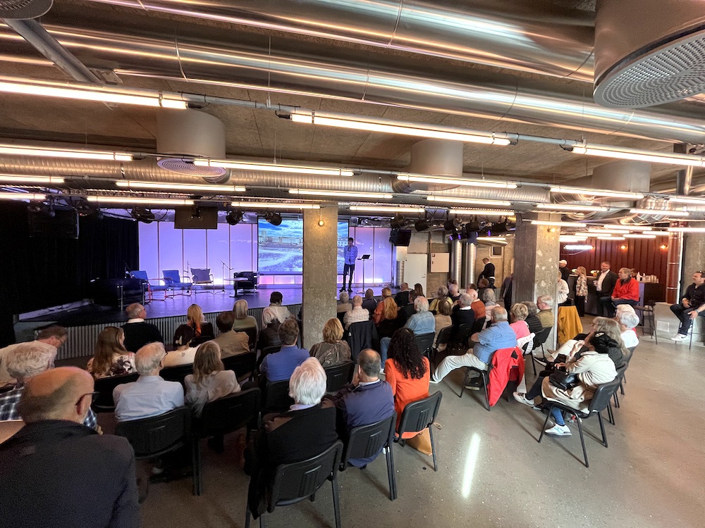 Folkemøte på Folkebadet