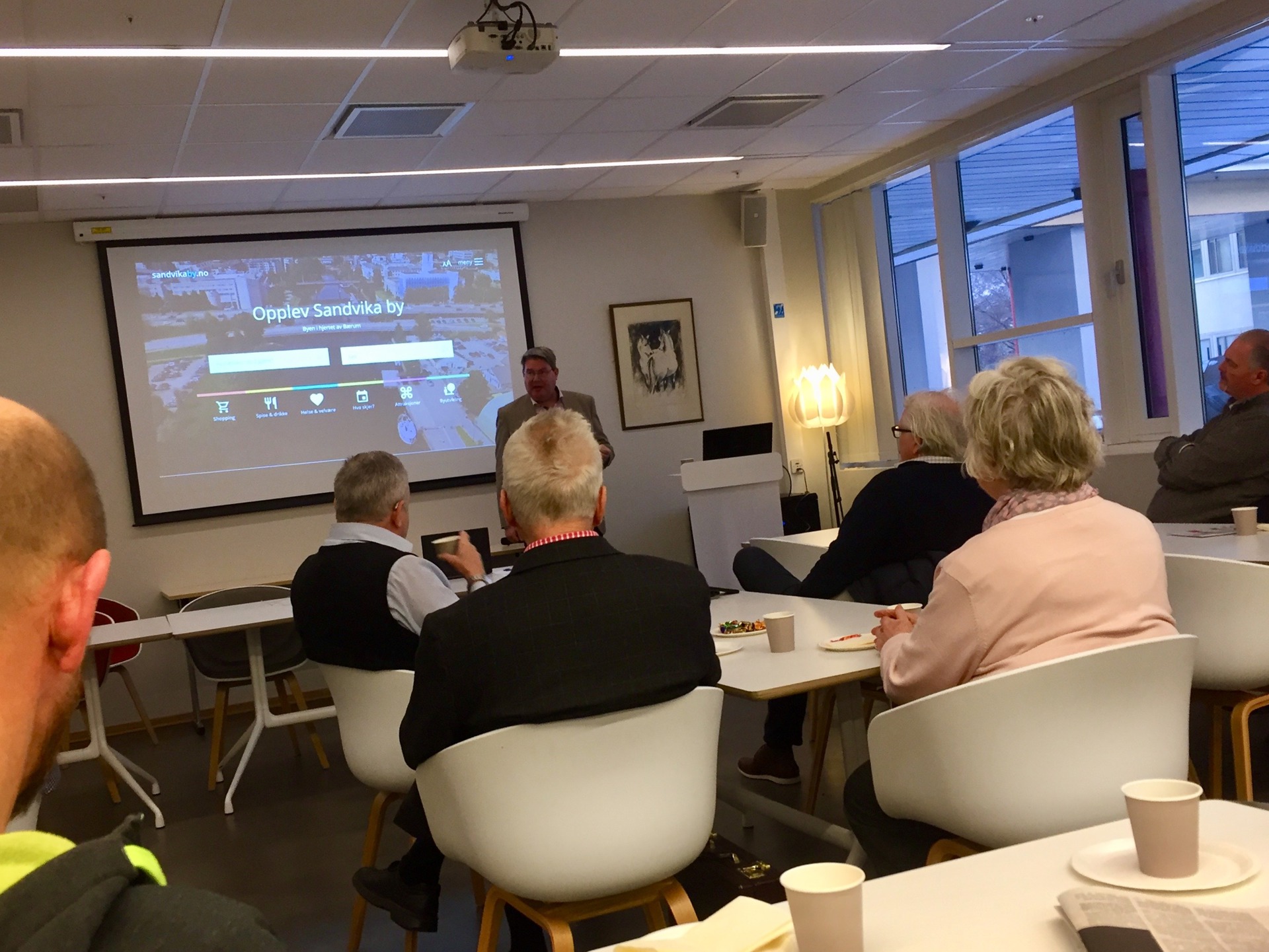 Åpent møte og årsmøtet vel i havn